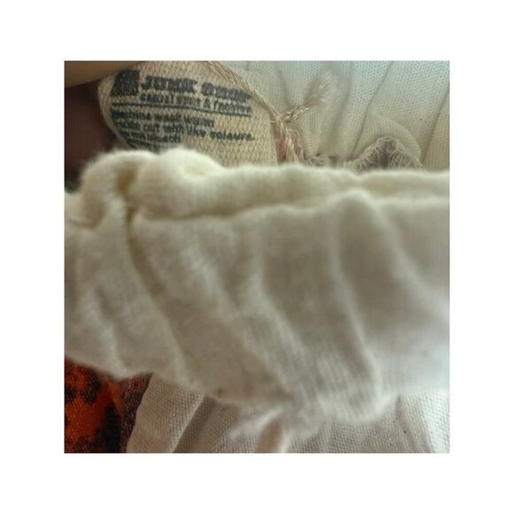 Junk Shop Jaded Sunflower Shorts NWT O/S - Picture 7 of 7